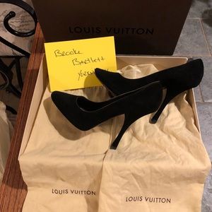 NWOT Black suede Louis Vuitton Italian Pumps.
